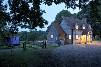 Border Oak Cottage- Lye 07