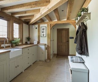Border Oak Manor - Morris 66